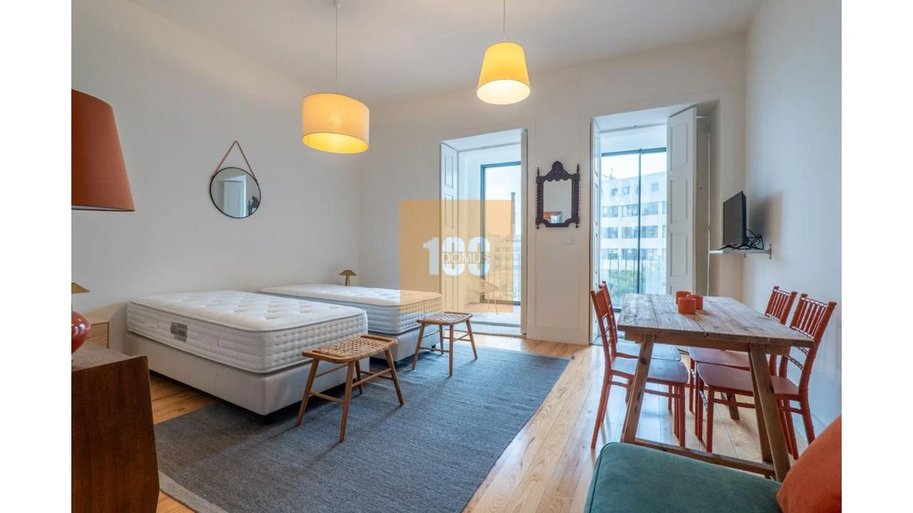 Apartamento para Venda em Cedofeita, Santo Ildefonso, Sé, Miragaia, São Nicolau e Vitória Foto 2