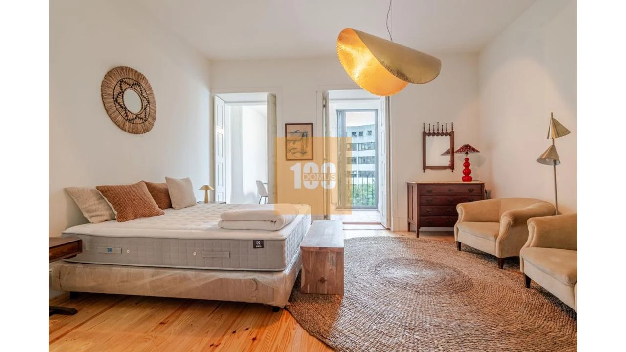 Apartamento T1 para Venda em Cedofeita, Santo Ildefonso, Sé, Miragaia, São Nicolau e Vitória Foto 1