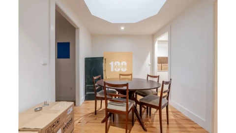 Apartamento T2 para Venda em Cedofeita, Santo Ildefonso, Sé, Miragaia, São Nicolau e Vitória