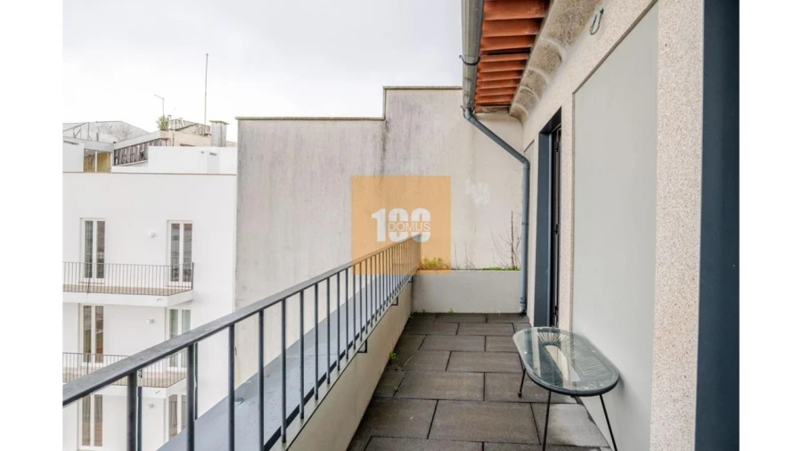 Apartamento T2 para Venda em Cedofeita, Santo Ildefonso, Sé, Miragaia, São Nicolau e Vitória Foto 11