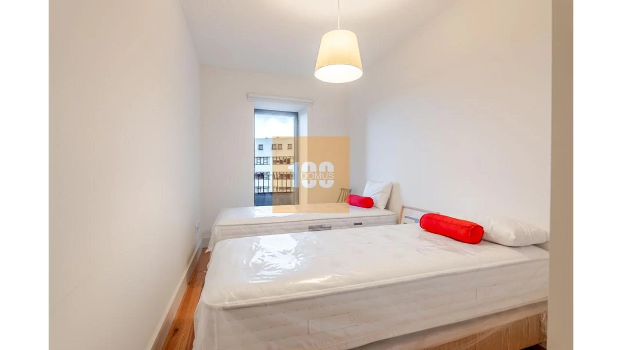 Apartamento T2 para Venda em Cedofeita, Santo Ildefonso, Sé, Miragaia, São Nicolau e Vitória Foto 13