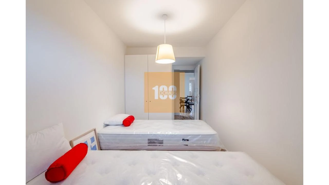 Apartamento T2 para Venda em Cedofeita, Santo Ildefonso, Sé, Miragaia, São Nicolau e Vitória Foto 14