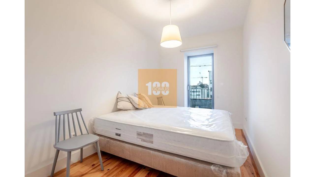 Apartamento T2 para Venda em Cedofeita, Santo Ildefonso, Sé, Miragaia, São Nicolau e Vitória Foto 17