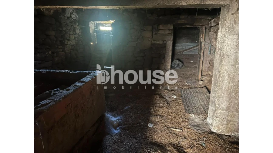 Moradia T2 para Venda em Lebução, Fiães e Nozelos Foto 11