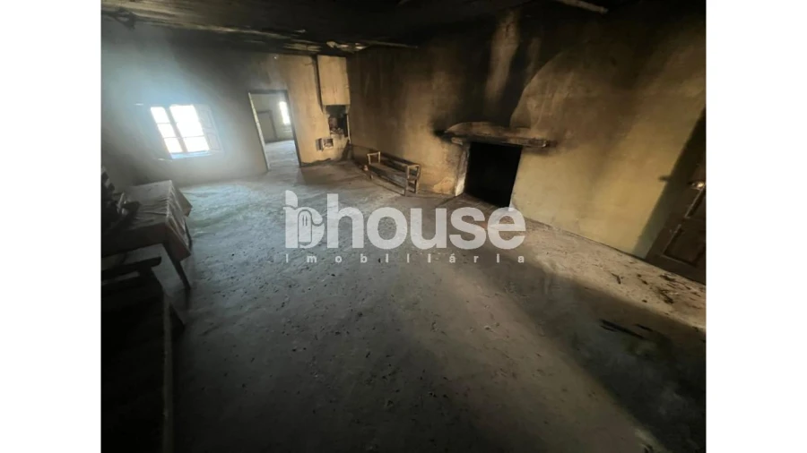 Moradia T2 para Venda em Lebução, Fiães e Nozelos Foto 13