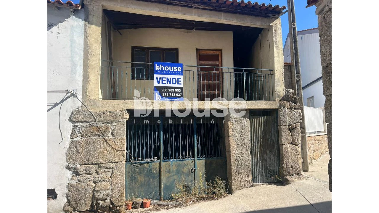 Moradia T2 para Venda em Lebução, Fiães e Nozelos Foto 3