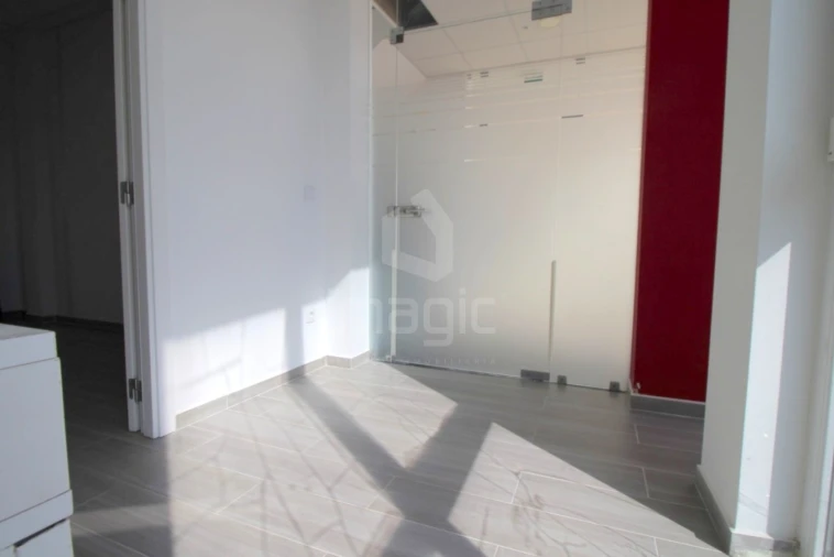 Loja para Arrendamento em Mafra Foto 3