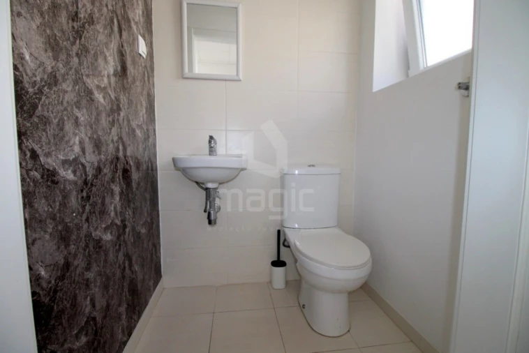 Loja para Arrendamento em Mafra Foto 8