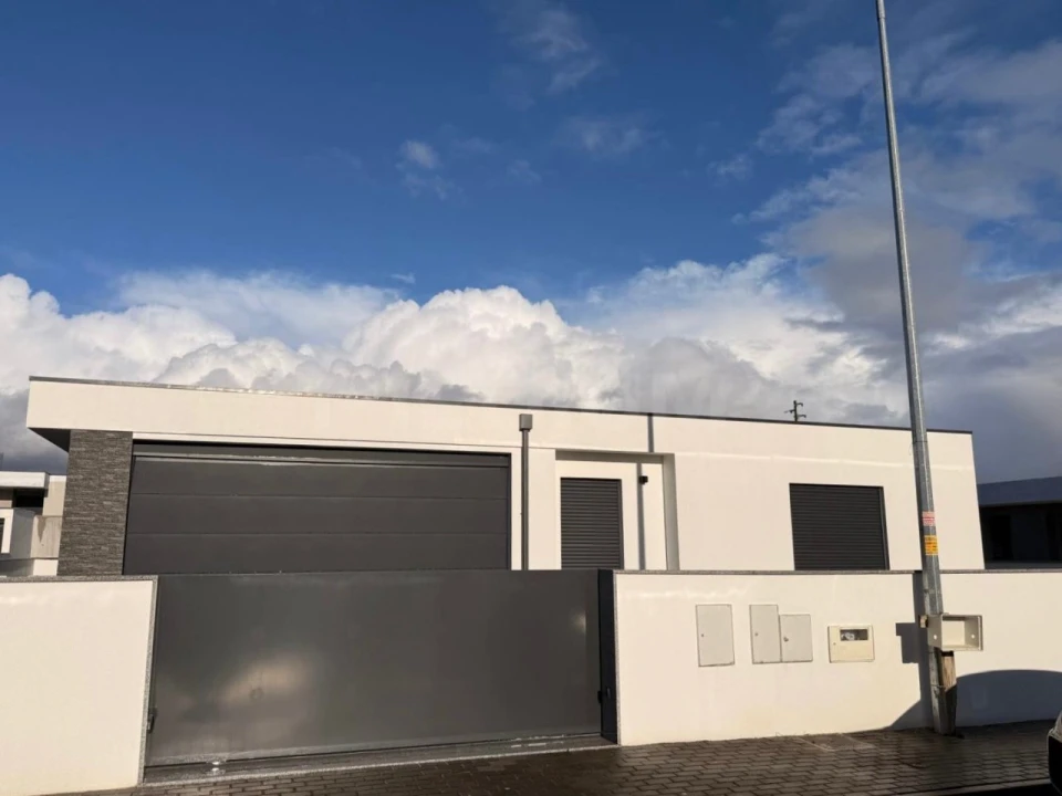 Moradia T3 para Venda em Soutelo Foto 29