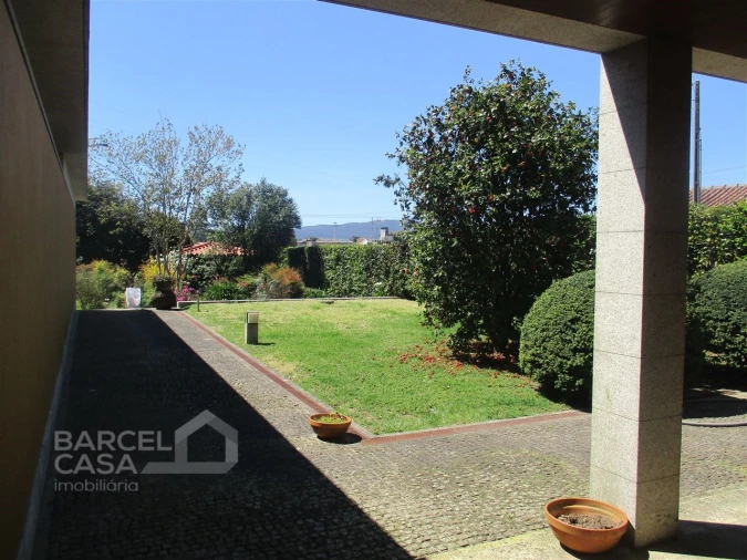 Moradia T6 para Venda em Manhente Foto 10