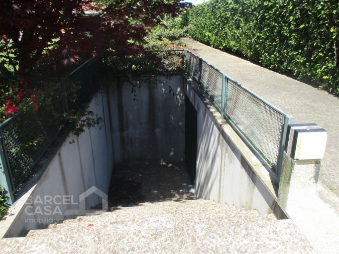 Moradia T6 para Venda em Manhente Foto 30