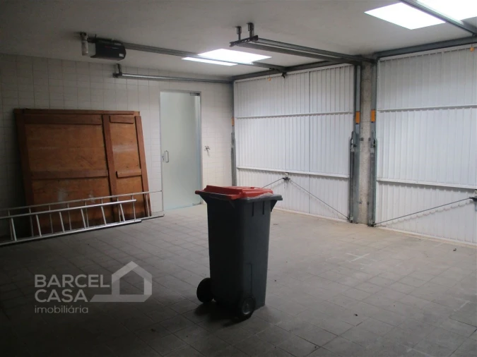 Moradia T6 para Venda em Manhente Foto 31