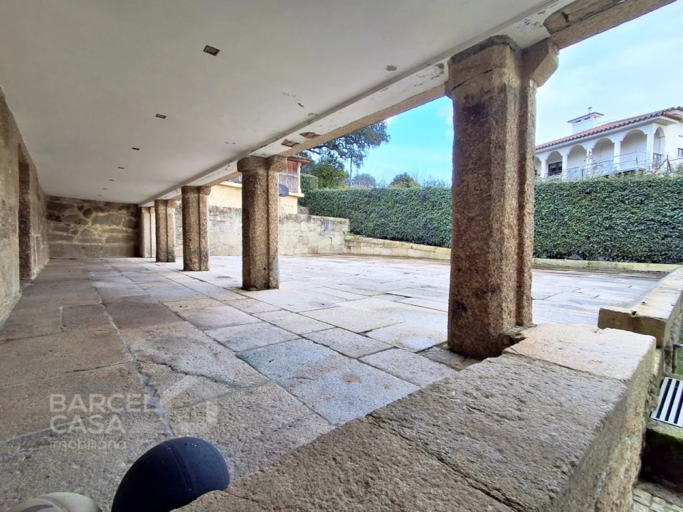 Moradia T4 para Venda em Airo Foto 38