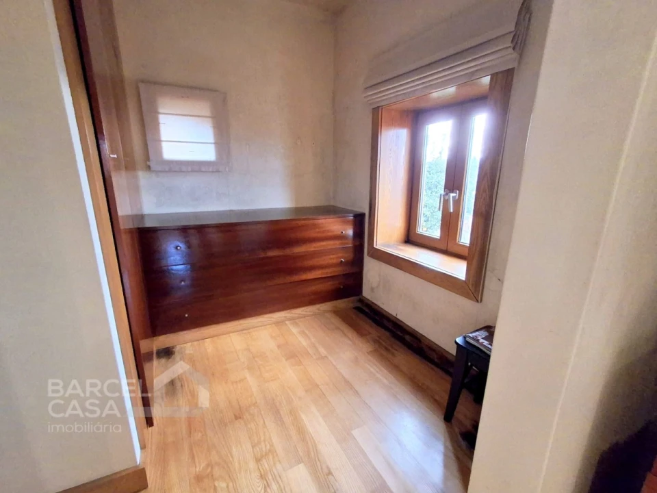 Moradia T4 para Venda em Airo Foto 31