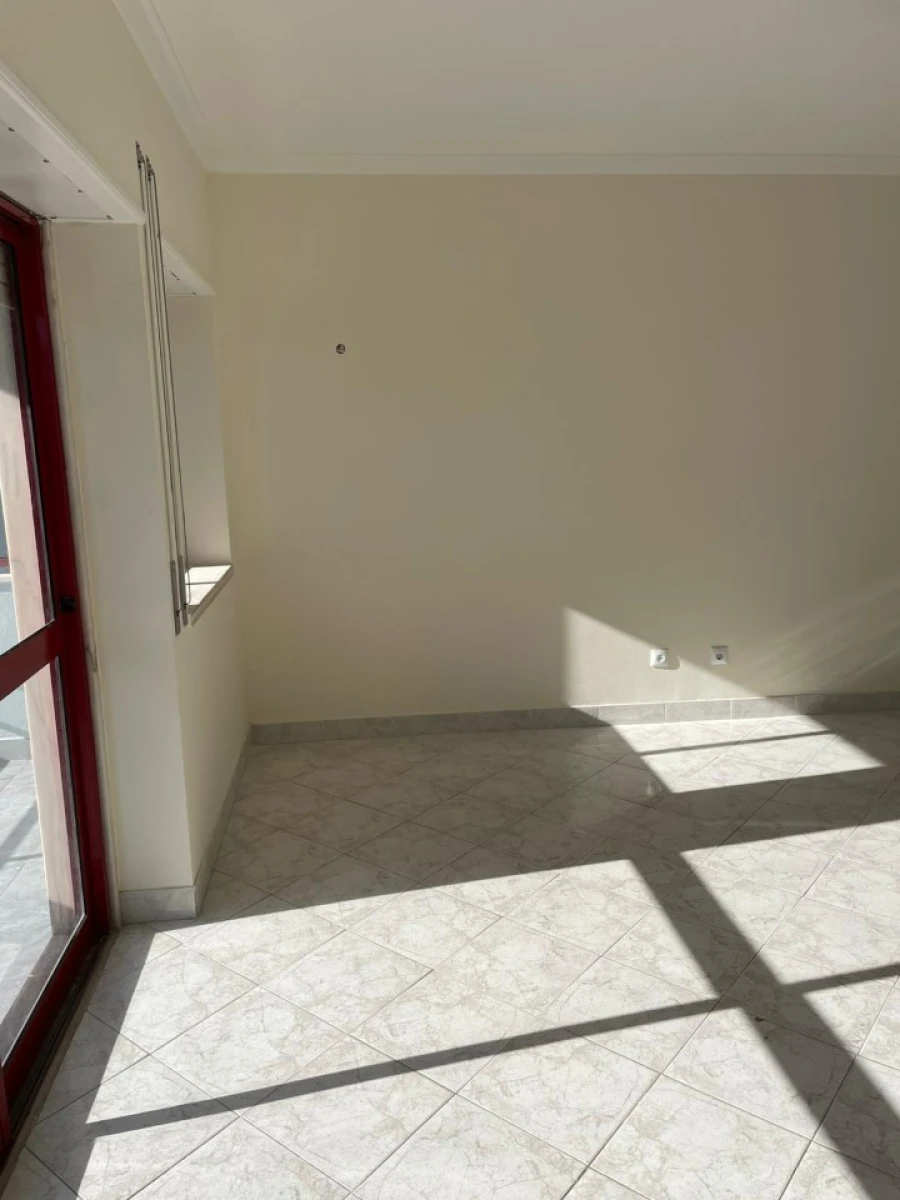 Apartamento T1 para Venda em São João das Lampas e Terrugem Foto 16