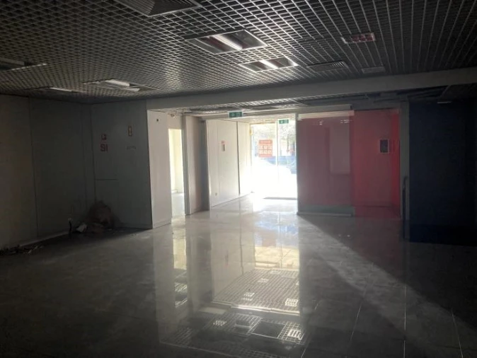 Loja para Venda em Cidade da Maia Foto 6