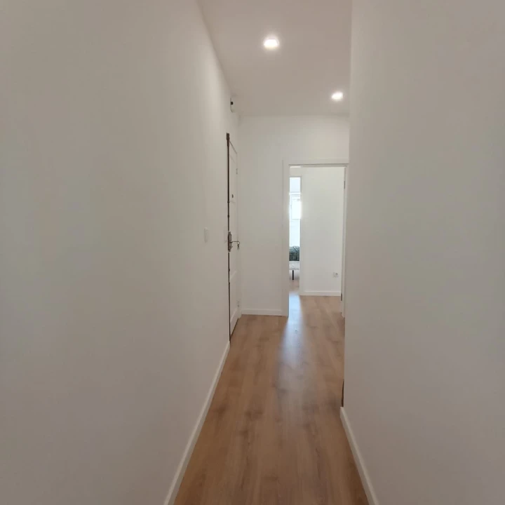 Apartamento T3 para Venda em Benfica Foto 3