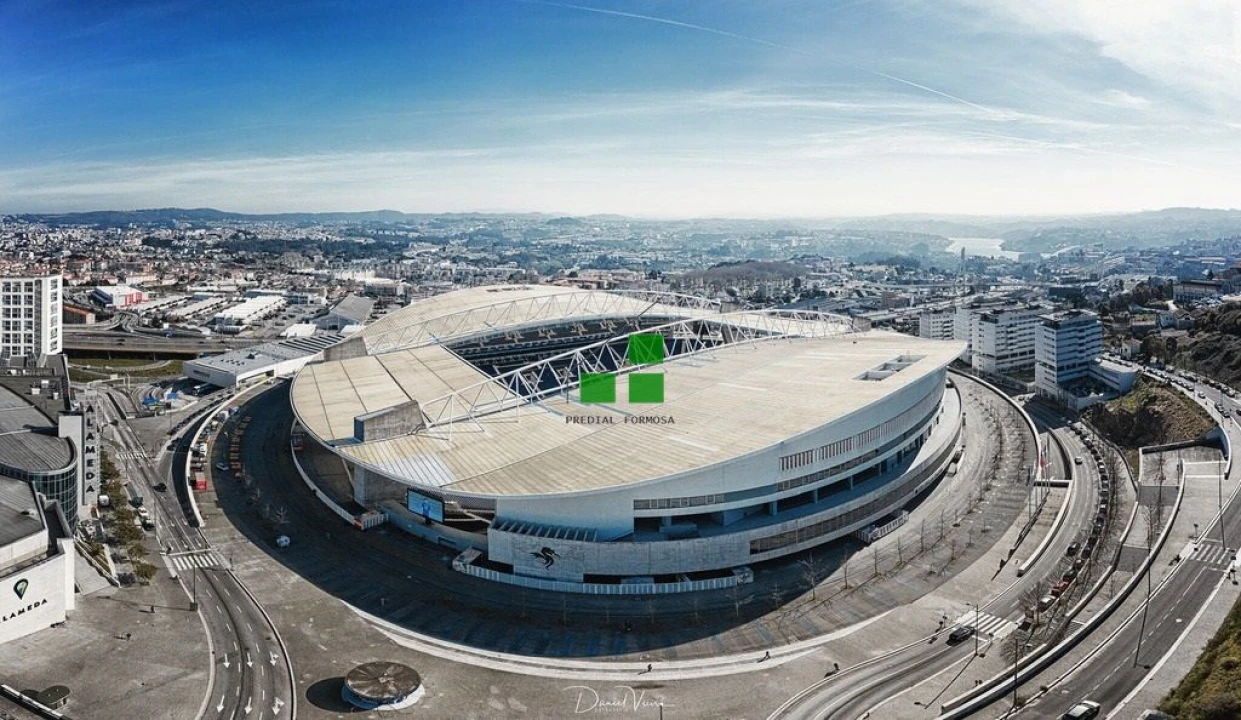Apartamento T2 para Venda em Campanhã Foto 32