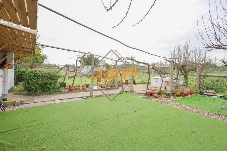 Moradia T5 para Venda em Povoa da Isenta Foto 24