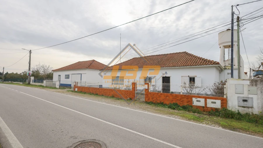 Moradia T5 para Venda em Povoa da Isenta
