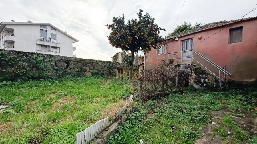 Terreno para Venda em Oliveira do Douro