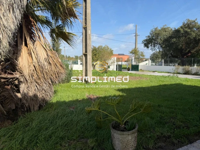 Moradia T3 para Venda em Benavente Foto 8