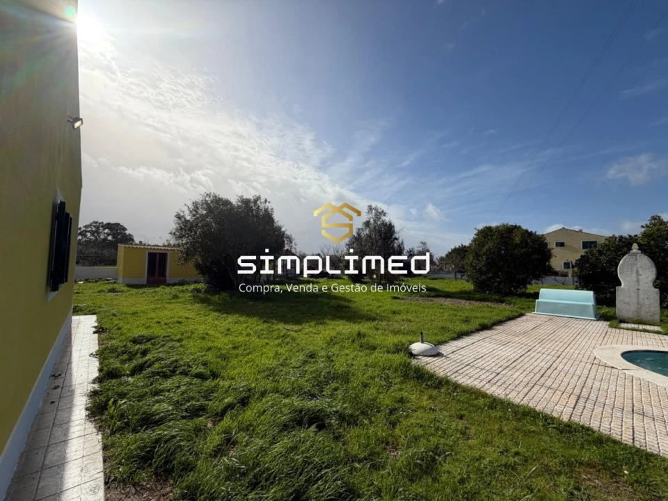 Moradia T3 para Venda em Benavente Foto 11