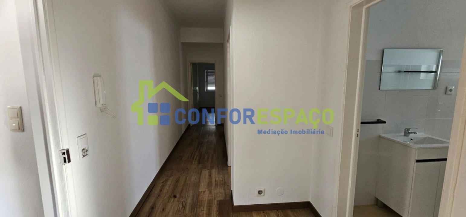 Apartamento T2 para Arrendamento em Castelo Branco Foto 14
