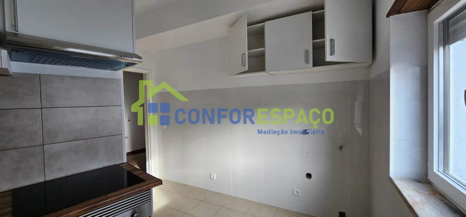 Apartamento T2 para Arrendamento em Castelo Branco Foto 4