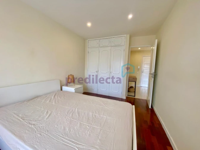 Apartamento T1 para Arrendamento em Ramalde Foto 4