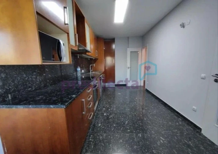 Apartamento T3 para Venda em Paranhos Foto 4