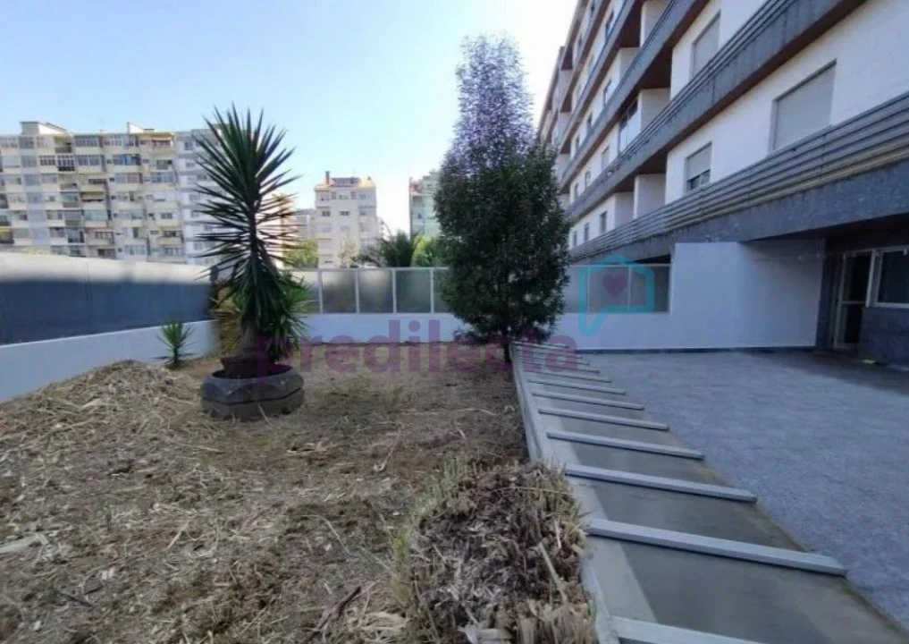 Apartamento T3 para Venda em Paranhos Foto 30