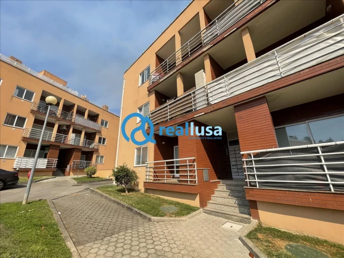 Apartamento T3 para Venda em Canelas Foto 28