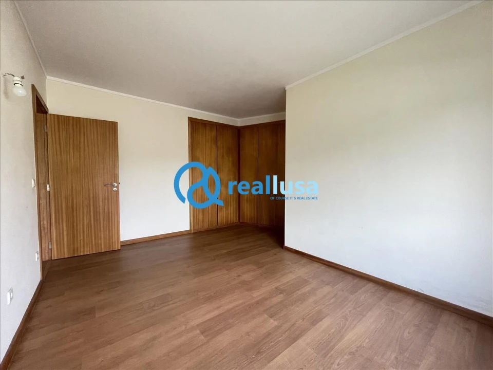 Apartamento T3 para Venda em Canelas Foto 15