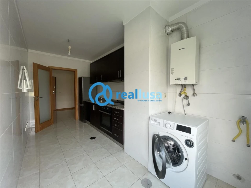 Apartamento T3 para Venda em Canelas Foto 4