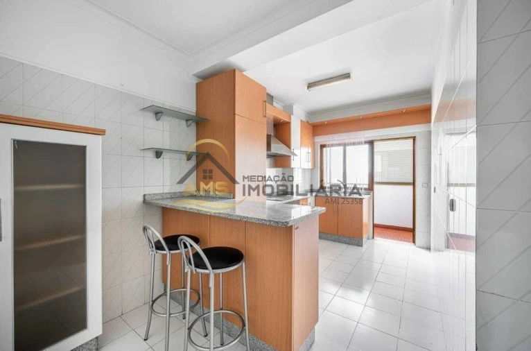 Apartamento T3 para Venda em Fafe Foto 7