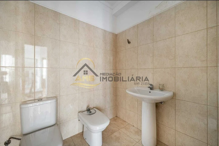 Apartamento T3 para Venda em Fafe Foto 12