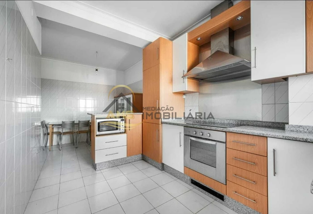 Apartamento T3 para Venda em Fafe Foto 9