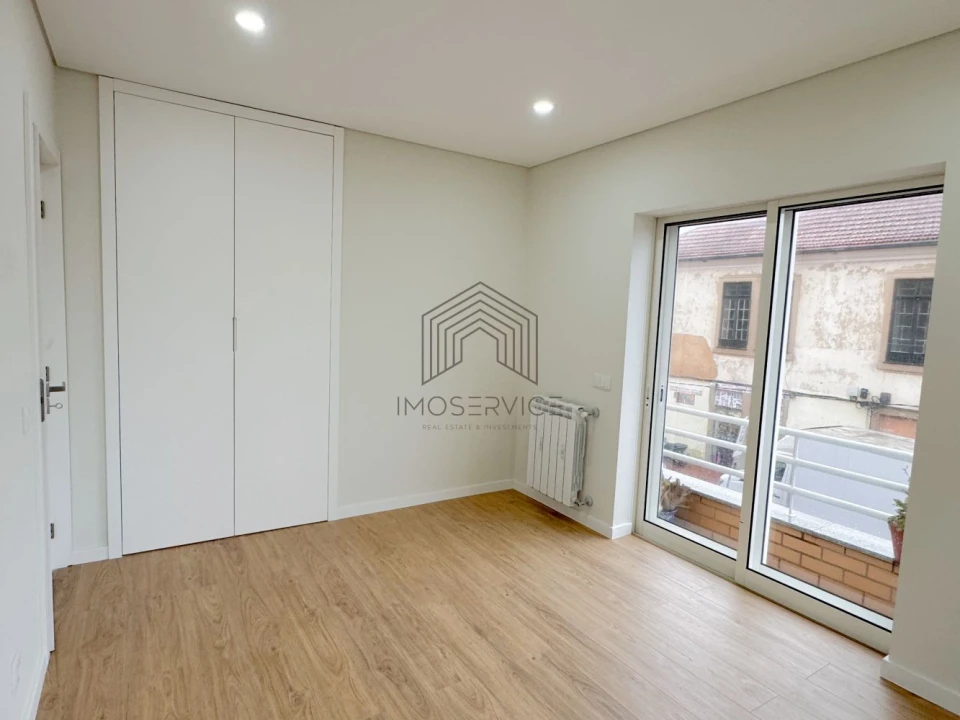 Apartamento T3 para Venda em Espinho Foto 14