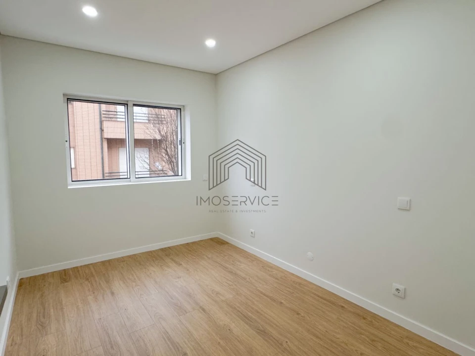 Apartamento T3 para Venda em Espinho Foto 22