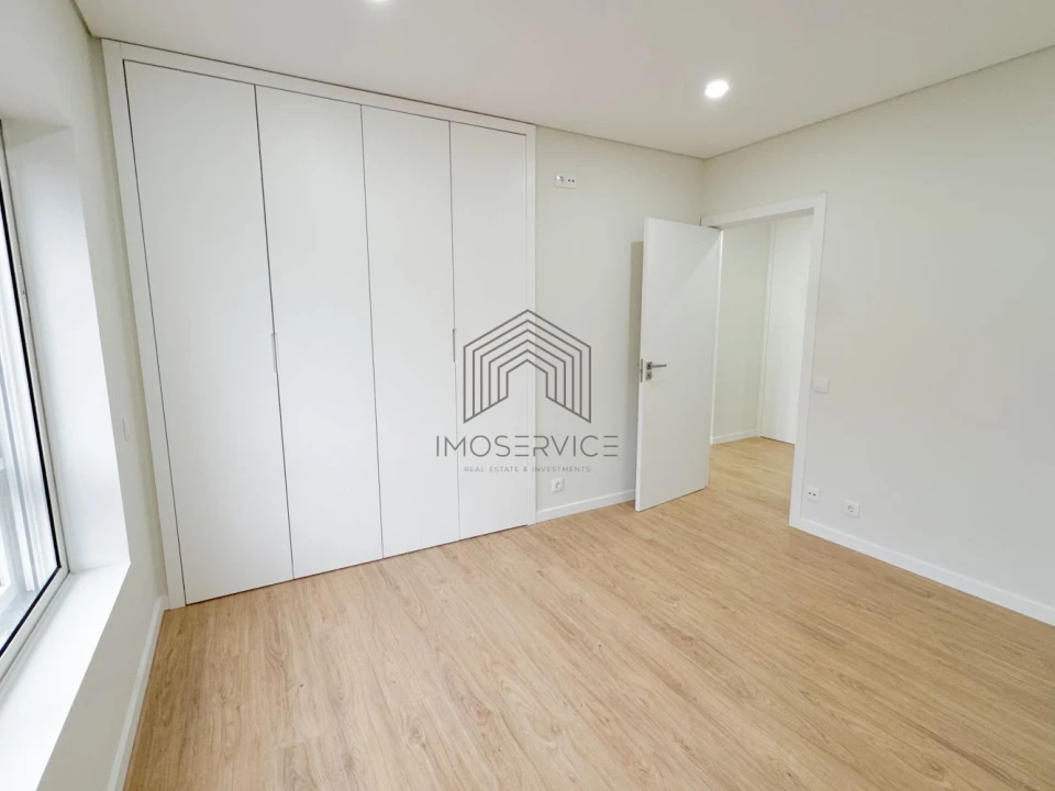 Apartamento T3 para Venda em Espinho Foto 19