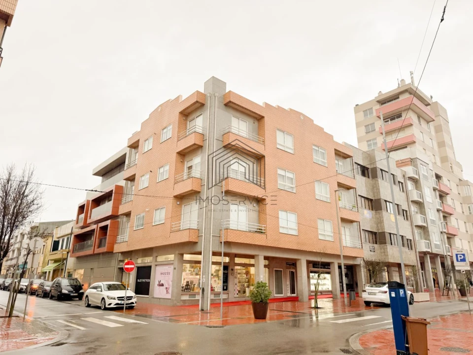 Apartamento T3 para Venda em Espinho Foto 11