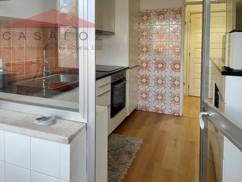 Apartamento T1 para Arrendamento em Ramalde Foto 12