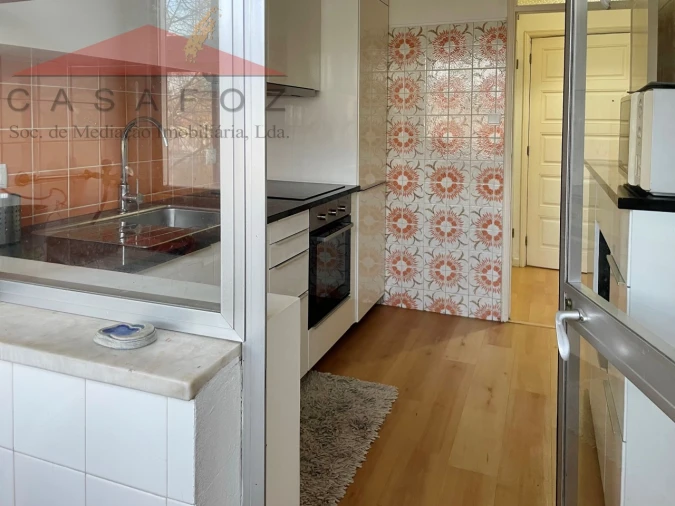 Apartamento T1 para Arrendamento em Ramalde Foto 12