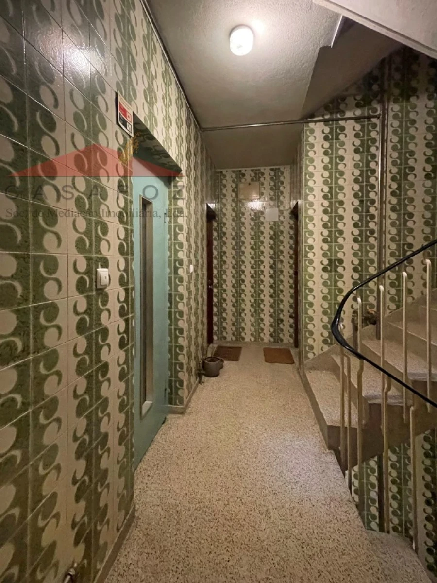 Apartamento T1 para Arrendamento em Ramalde Foto 28