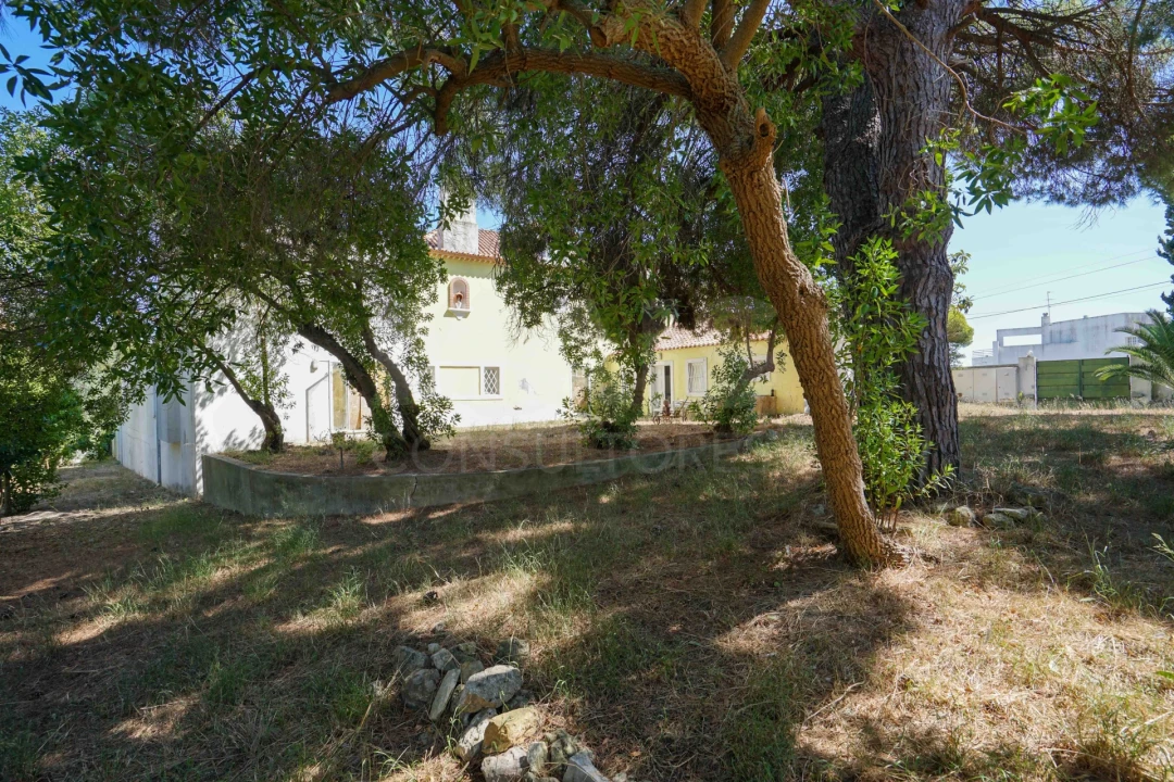 Moradia T7 para Venda em Póvoa de Santa Iria e Forte da Casa Foto 4