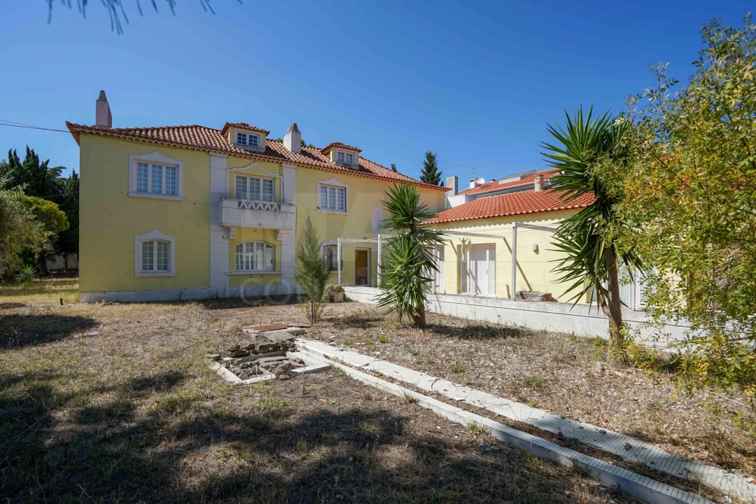 Moradia T7 para Venda em Póvoa de Santa Iria e Forte da Casa Foto 12