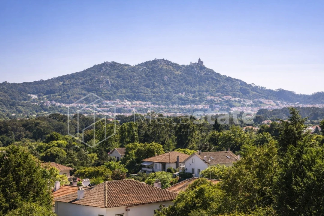 Moradia T7 para Venda em Rio de Mouro Foto 11