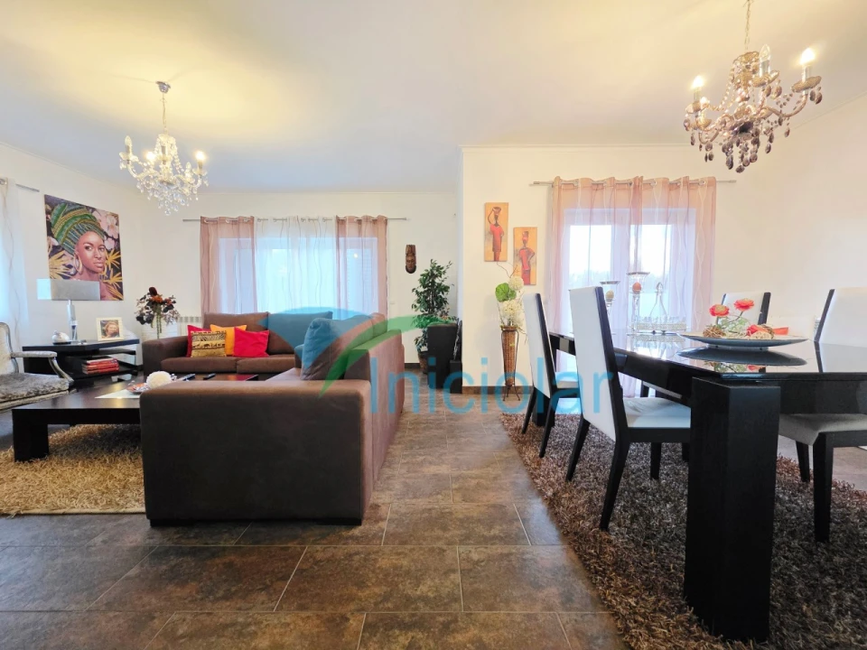 Moradia T3 para Venda em Telões Foto 15