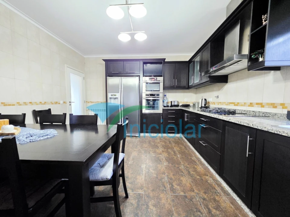 Moradia T3 para Venda em Telões Foto 17